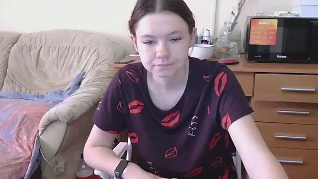 Snapshot of JessicaHolland1 chatting on 05.22.26 JessicaHolland1 online show from 05.22.26