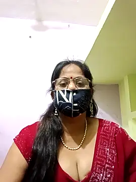 Snapshot of SEEMA_012 chatting on 05.04.26 SEEMA 012 online show from 05.04.26