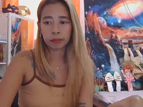 Snapshot of morena231994 chatting on 04.14.26 morena231994 online show from 04.14.26