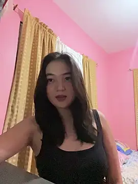 Snapshot of onlykays_ chatting on 04.19.26 onlykays online show from 04.19.26