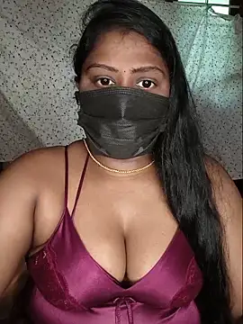 Romantic Woman online show from 05.16.26
