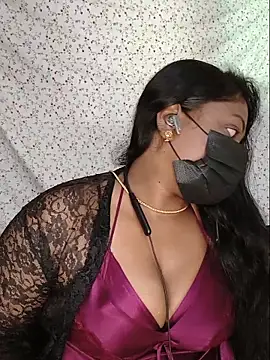 Romantic Woman online show from 05.24.26