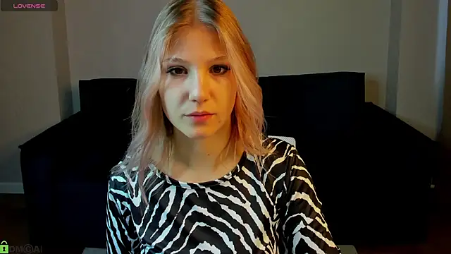 Angelina Becker online show from 04.17.26