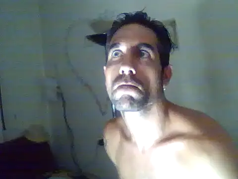 Snapshot of Morenazoojazos38 chatting on 08.10.26 Morenazoojazos38 online show from 08.10.26