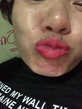   Evelyn   online show from 04.27.26