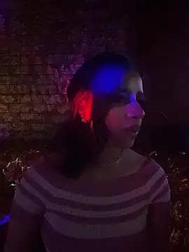 Snapshot of SusanneGrace chatting on 05.17.26 SusanneGrace online show from 05.17.26