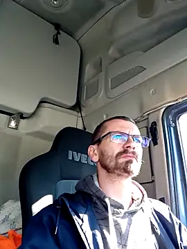 jozsi1995 online show from 04.09.26