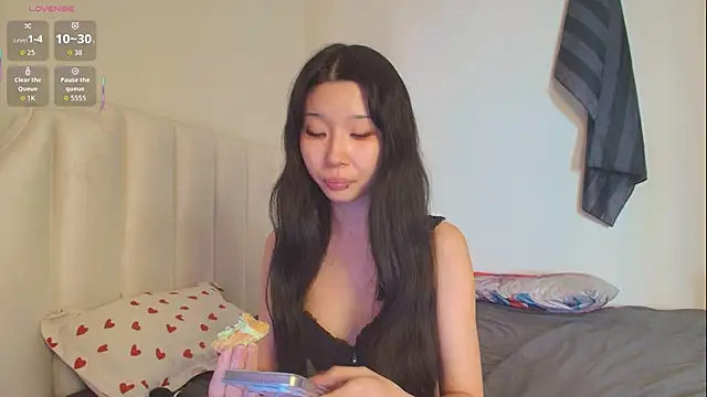 Snapshot of ayasinji chatting on 05.29.26 ayasinji online show from 05.29.26