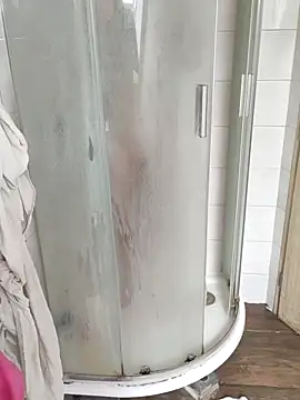 LadyFontaine online show from 04.05.26