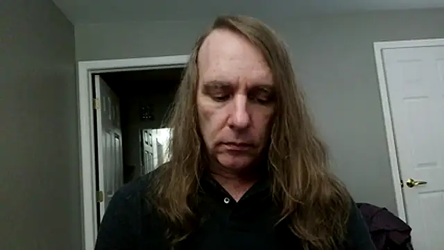 Magnus Luv online show from 06.21.26