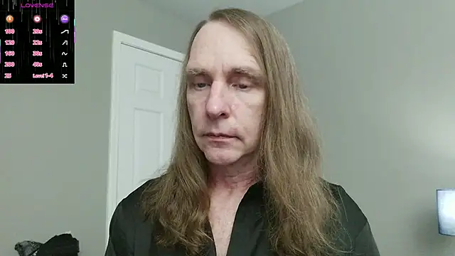 Magnus Luv online show from 07.04.26