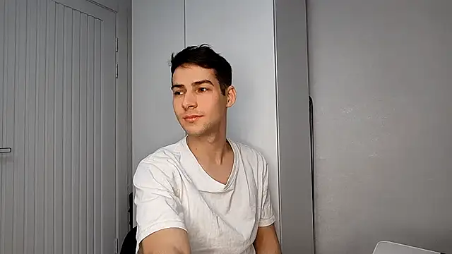 Snapshot of JhnNovaX chatting on 04.05.26 JhnNovaX online show from 04.05.26