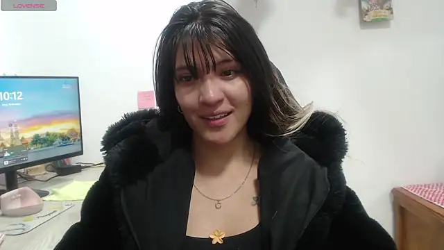 hannajonnes1 online show from 05.19.26