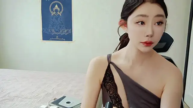 12eio online show from 04.10.26