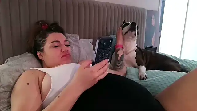 miss preggie online show from 04.15.26