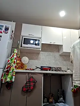 LaliaMia online show from 02.21.25