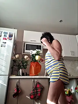 LaliaMia online show from 03.22.25