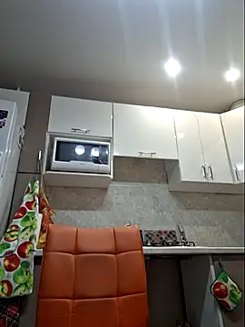 LaliaMia online show from 11.18.25