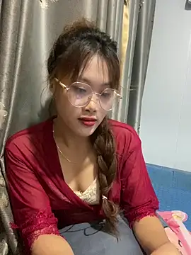 Zoe X1 online show from 04.16.26