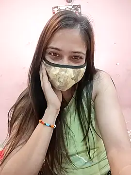 Snapshot of Aliyaa_bhat chatting on 08.07.26 Aliyaa bhat online show from 08.07.26