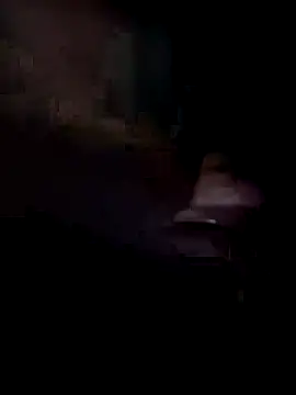 Snapshot of Willybigcock1981 chatting on 04.15.26 Willybigcock1981 online show from 04.15.26