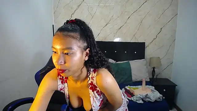 Snapshot of hasley_cute chatting on 04.24.26 hasley cute online show from 04.24.26