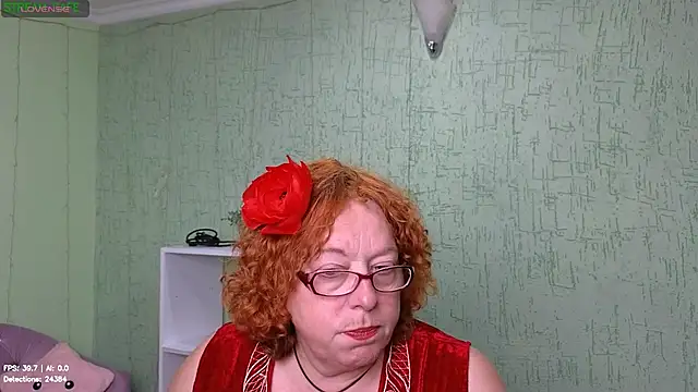 Snapshot of Fara_Flutte chatting on 06.26.26 Fara Flutte online show from 06.26.26