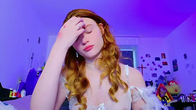 Snapshot of Annaroxann chatting on 05.28.26 Annaroxann online show from 05.28.26