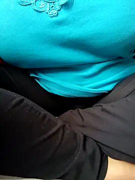 Snapshot of Myamur chatting on 04.07.26 Myamur online show from 04.07.26