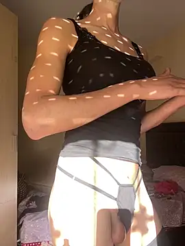 Blacktourmalinee online show from 04.14.26