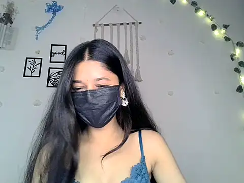 Snapshot of HOT_SNEHA4 chatting on 06.18.26 HOT SNEHA4 online show from 06.18.26