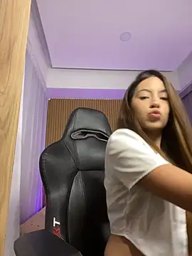 Ambar Zaf online show from 05.21.26