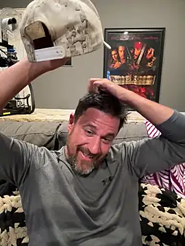 Snapshot of Farrahanddaddy chatting on 07.19.26 Farrahanddaddy online show from 07.19.26
