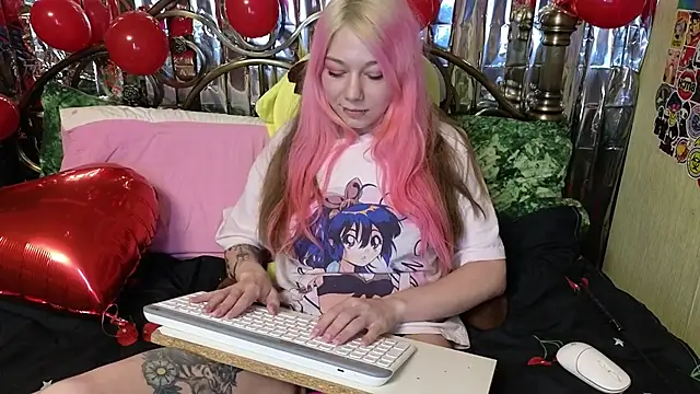 Sansarella online show from 02.12.25