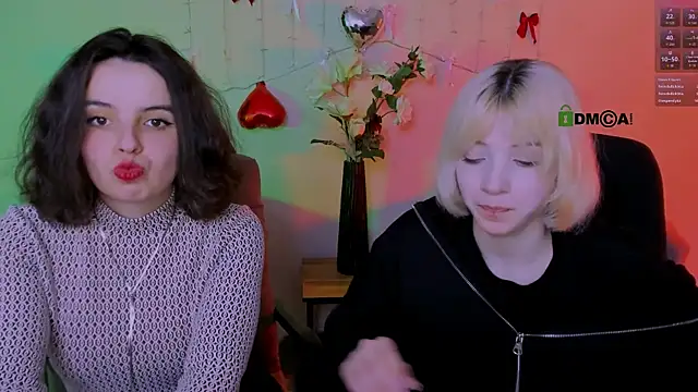 mia mooon  online show from 04.15.26