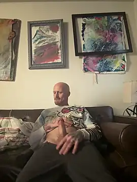 Snapshot of badmorman chatting on 04.13.26 badmorman online show from 04.13.26