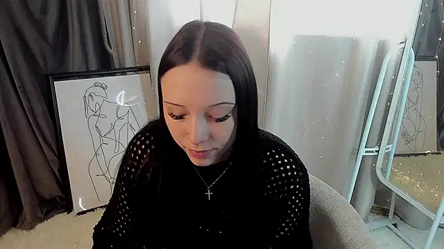 BonnieeMcKinney online show from 04.22.26