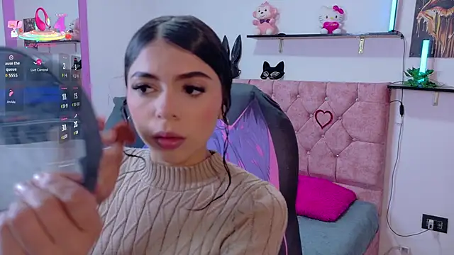 Snapshot of VelinaHoney chatting on 04.25.26 VelinaHoney online show from 04.25.26