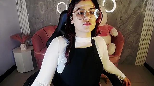 Snapshot of Scarlett_jhonson_ch chatting on 05.14.26 Scarlett jhonson ch online show from 05.14.26