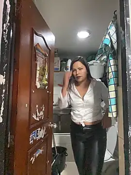 MIA ROSSEEE online show from 06.01.26
