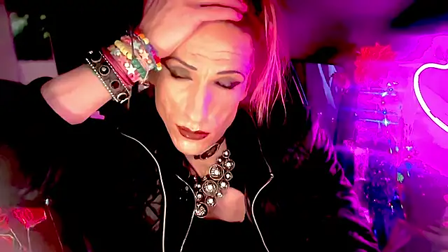 TgirlBrat online show from 06.05.26