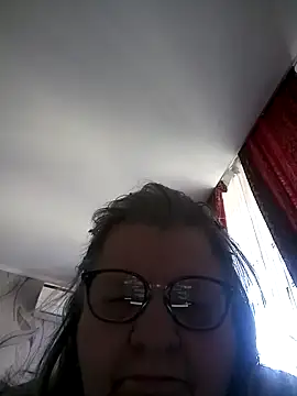 Snapshot of MartaMia68 chatting on 04.15.26 MartaMia68 online show from 04.15.26