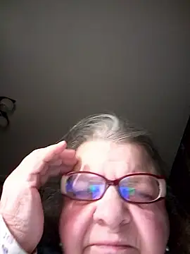Snapshot of MartaMia68 chatting on 04.19.26 MartaMia68 online show from 04.19.26