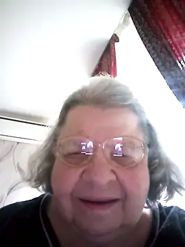 Snapshot of MartaMia68 chatting on 05.18.26 MartaMia68 online show from 05.18.26