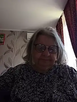 Snapshot of MartaMia68 chatting on 05.28.26 MartaMia68 online show from 05.28.26