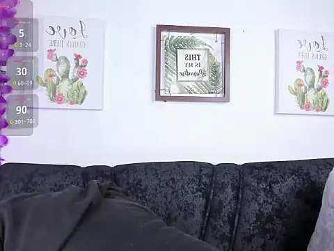 Snapshot of haly_smif chatting on 04.09.26 haly smif online show from 04.09.26