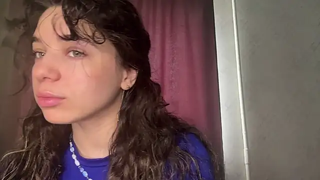 Snapshot of Angeliheee chatting on 04.16.26 Angeliheee online show from 04.16.26