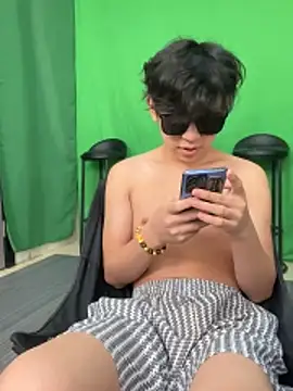 Snapshot of titi-999 chatting on 06.22.26 titi-999 online show from 06.22.26