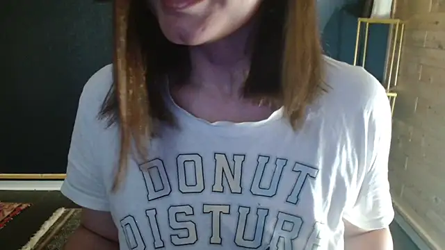 Snapshot of NicoleLove_ chatting on 06.18.26 NicoleLove online show from 06.18.26