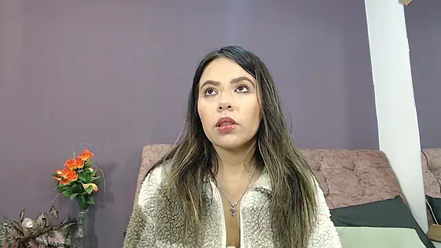 Snapshot of SalomeMartinez_ chatting on 07.08.26 SalomeMartinez online show from 07.08.26